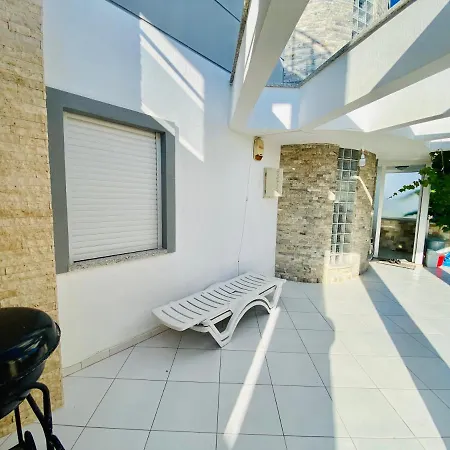 Villa Nda Havuzlu Muhtesem Roma Kusadası
