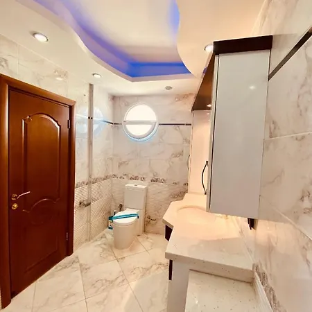 Nda Havuzlu Muhtesem Roma * Kusadası